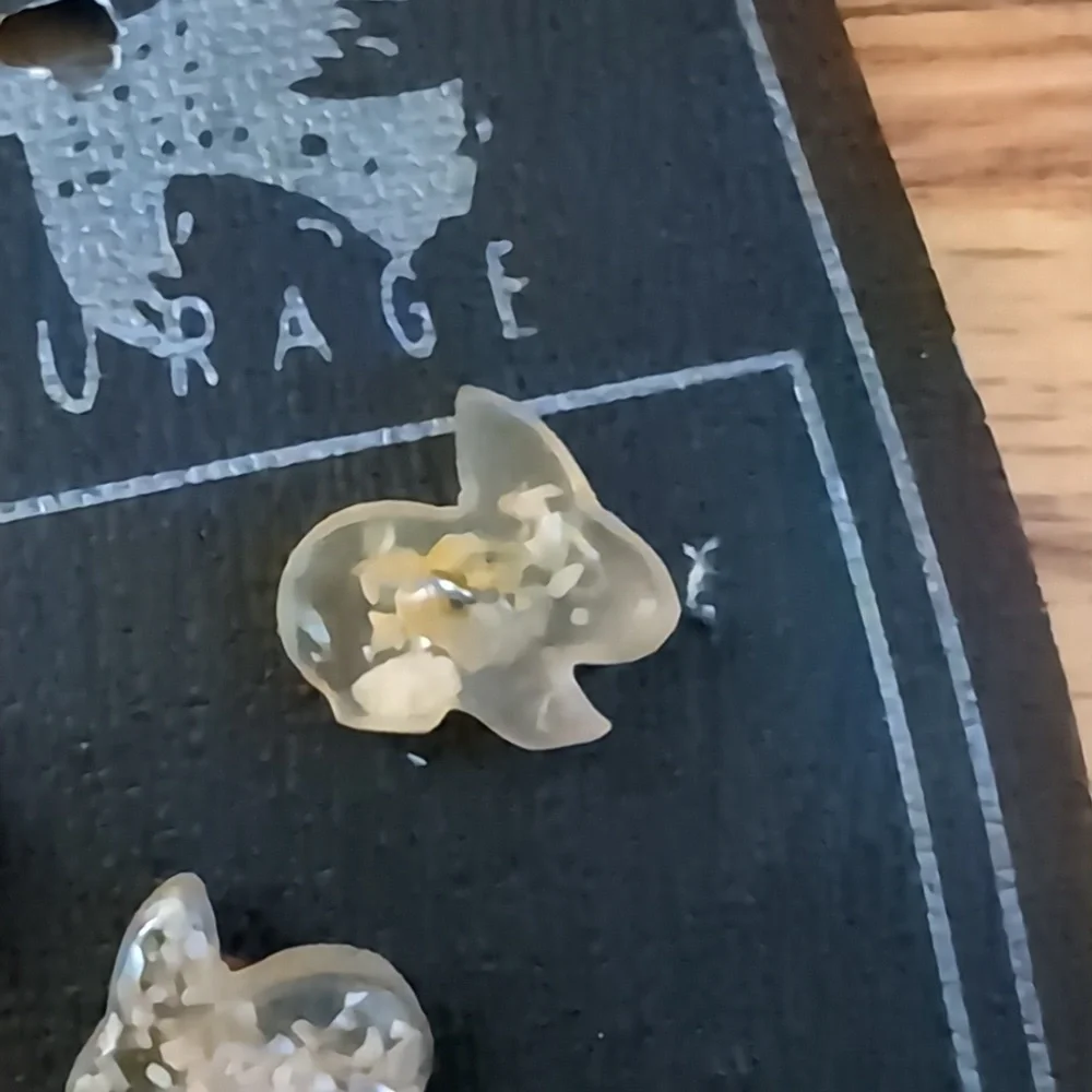 Buttons - Fish and Bunny Buttons - Picture 4 of 5